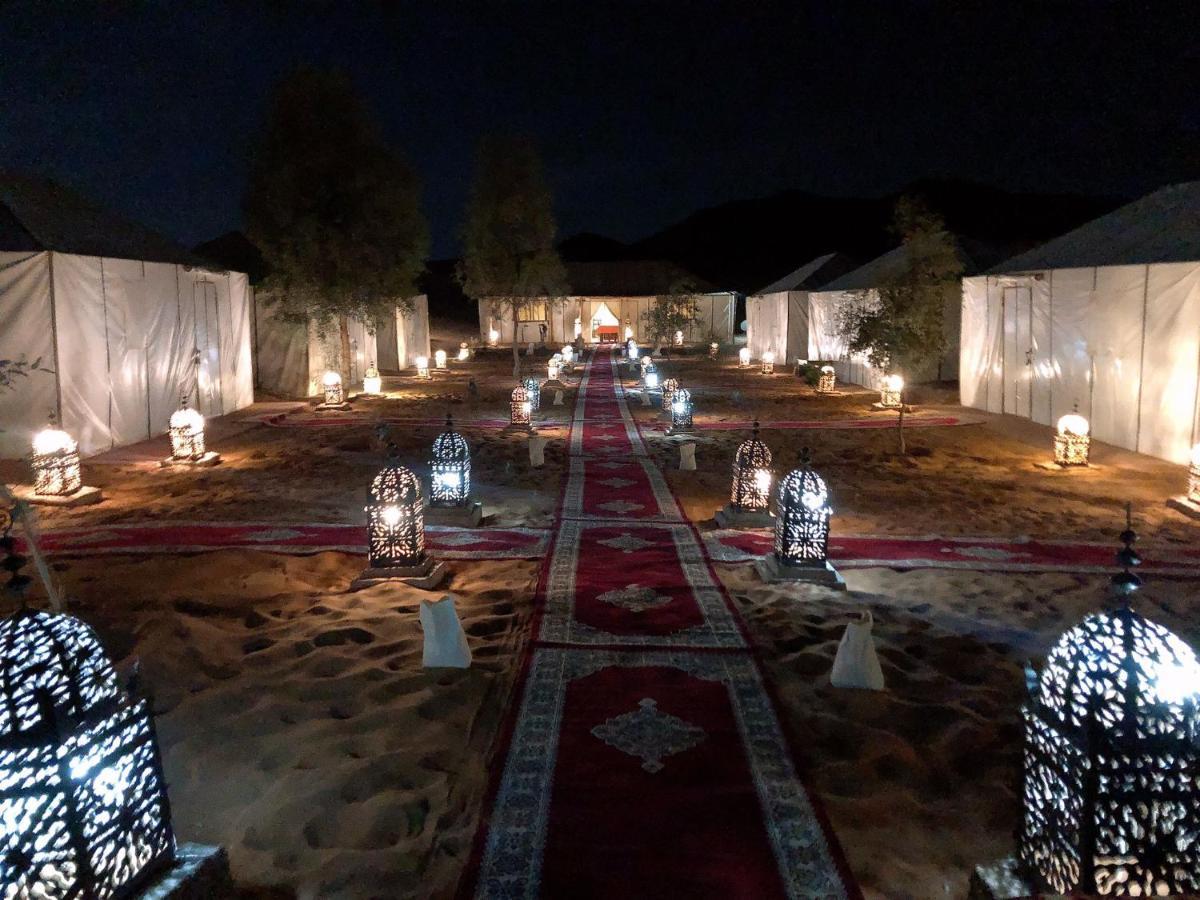 Hôtel Zahra Luxury Desert Camp à Merzouga Extérieur photo