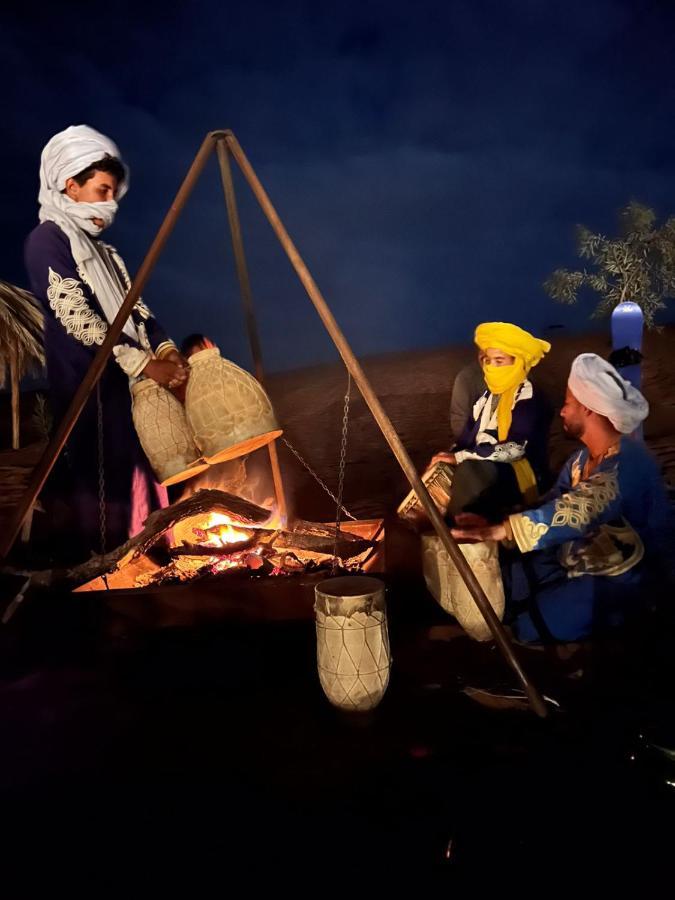 Hôtel Zahra Luxury Desert Camp à Merzouga Extérieur photo